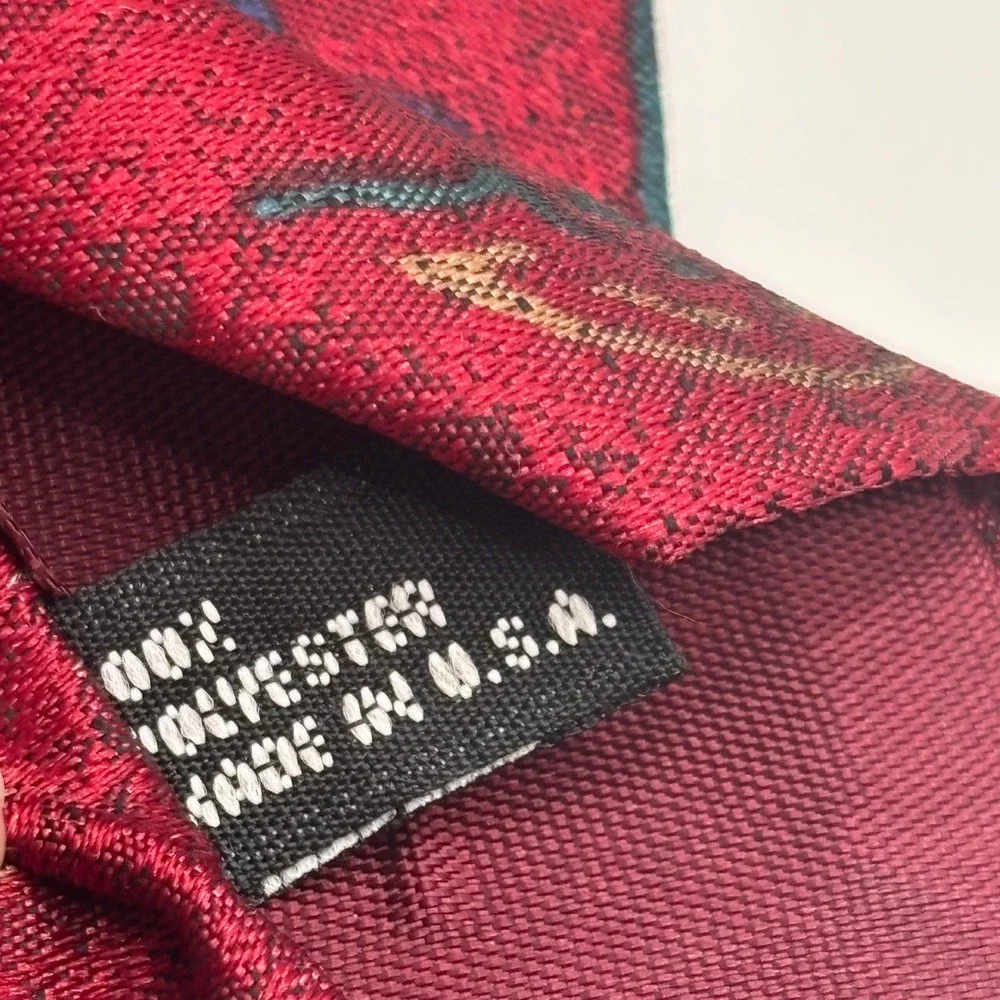 Vintage Tie Don Loper Burgundy Polyester Abstract Jacquard Made in USA 3.75x58